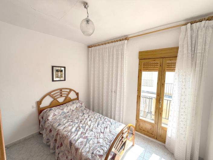 Image No.20-Maison de village de 4 chambres à vendre à Colomera