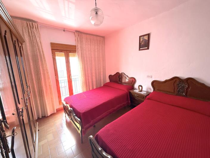 Image No.5-Maison de village de 4 chambres à vendre à Colomera