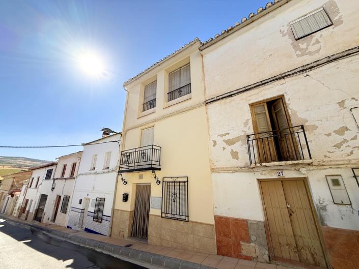 Image No.2-3 Bed Village House for sale