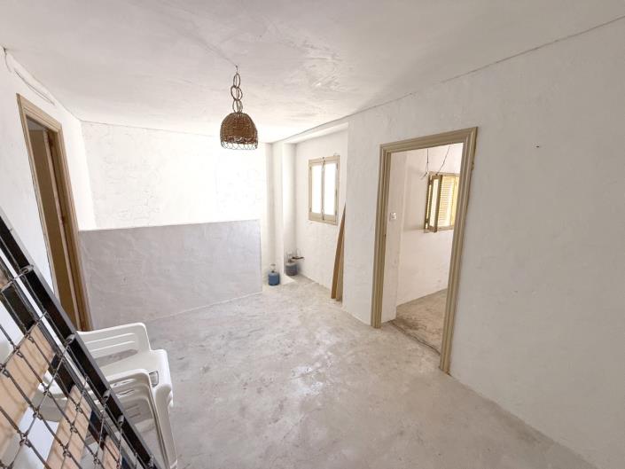 Image No.28-3 Bed Village House for sale