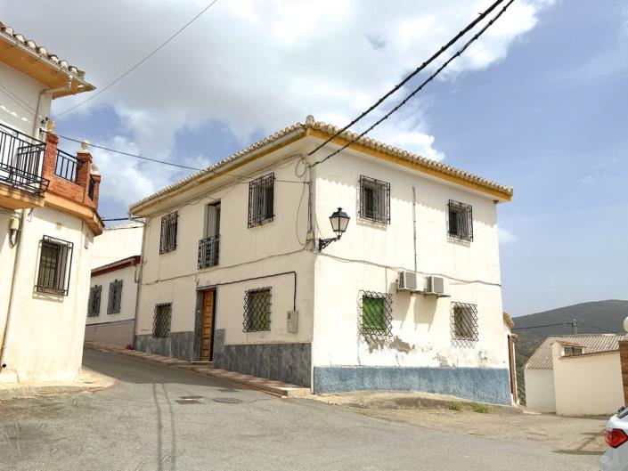 Image No.1-3 Bed Village House for sale