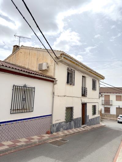 Image No.28-3 Bed Village House for sale