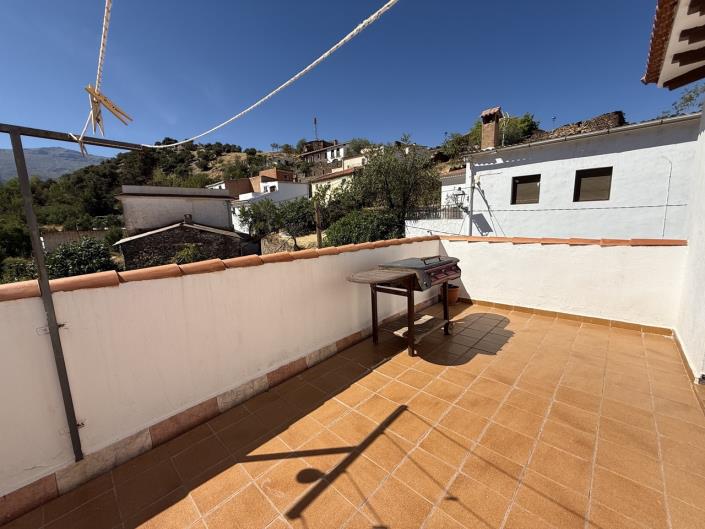 Image No.6-4 Bed Village House for sale