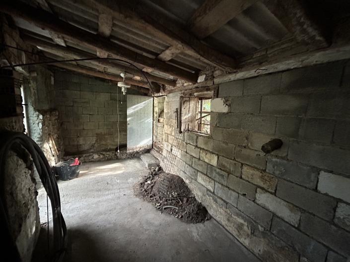 Image No.39-3 Bed Village House for sale