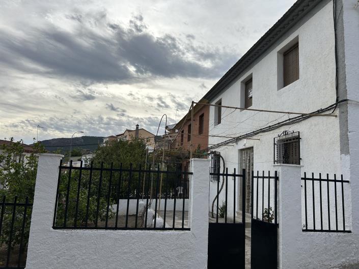 Image No.5-Maison de village de 4 chambres à vendre à Grenade