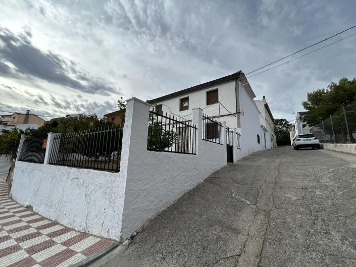 Image No.9-Maison de village de 4 chambres à vendre à Grenade