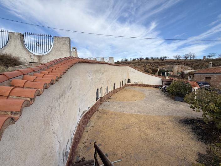 Image No.28-4 Bed Village House for sale