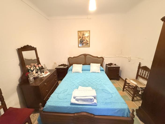 Image No.6-3 Bed Village House for sale