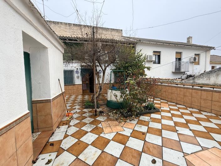 Image No.4-3 Bed Village House for sale