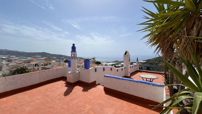 Image No.3-3 Bed Townhouse for sale