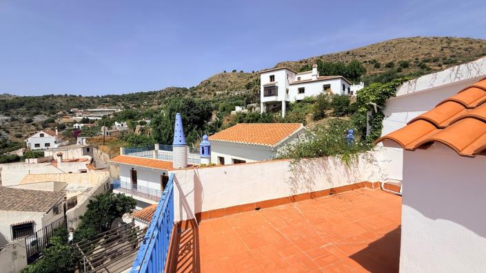 Image No.23-3 Bed Townhouse for sale