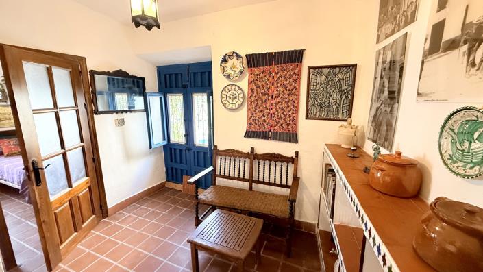 Image No.31-3 Bed Townhouse for sale