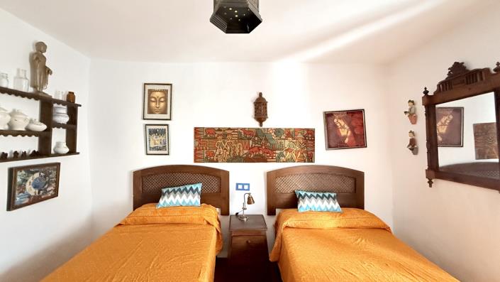 Image No.34-3 Bed Townhouse for sale