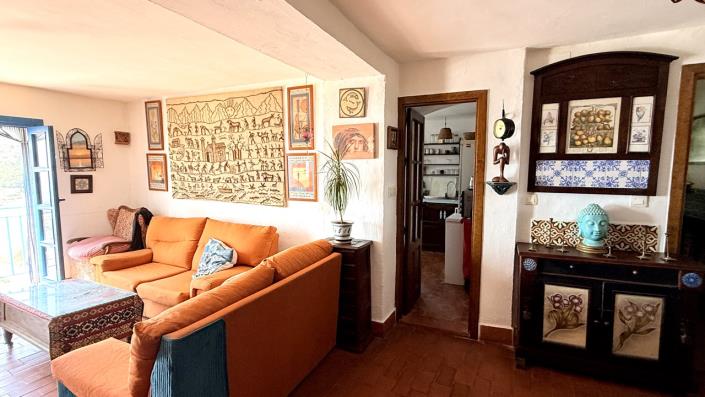 Image No.38-3 Bed Townhouse for sale