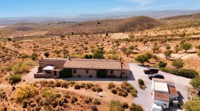 Cortijo-Hoyas-Blancas_aerial02-Large