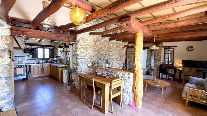 Image No.21-3 Bed Country Property for sale