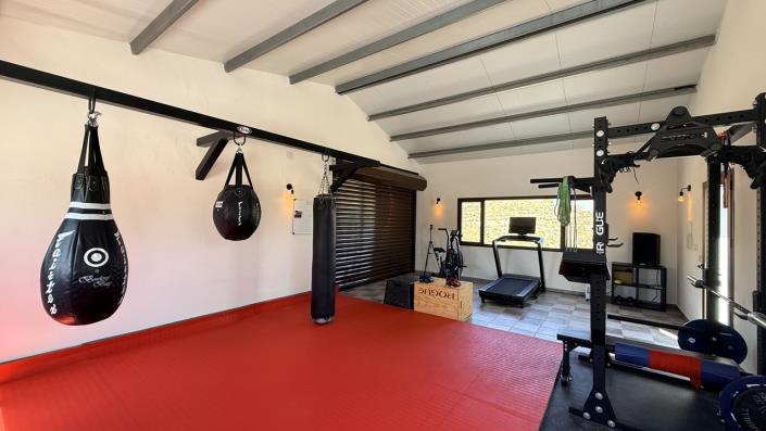 Image No.25-3 Bed Country Property for sale