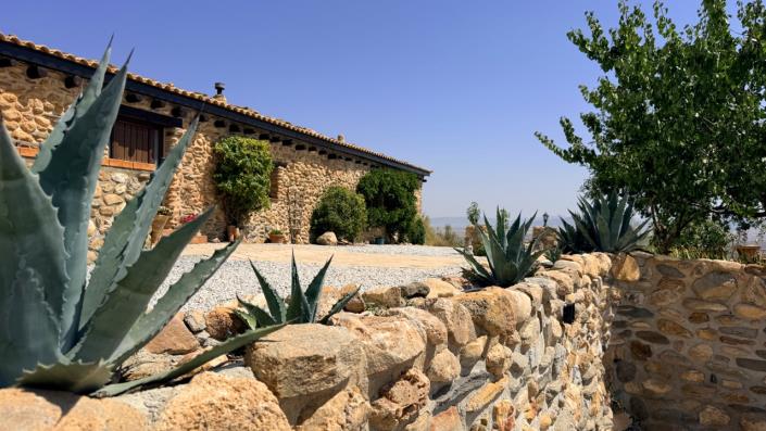 Image No.26-3 Bed Country Property for sale