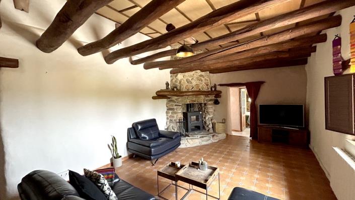 Image No.40-3 Bed Country Property for sale