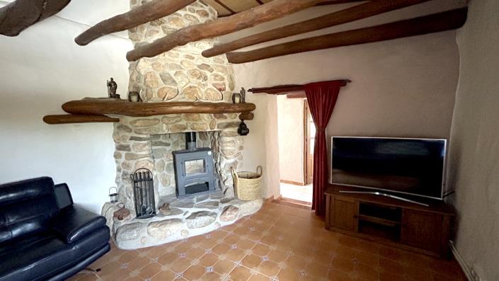 Image No.43-3 Bed Country Property for sale
