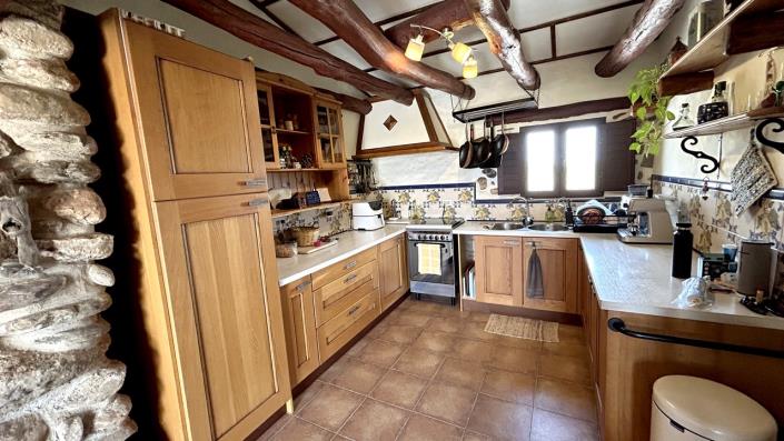 Image No.48-3 Bed Country Property for sale