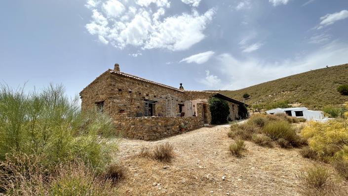 Image No.52-3 Bed Country Property for sale