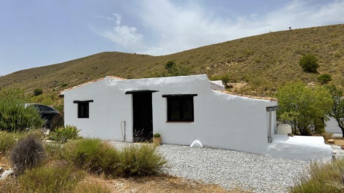 Image No.54-3 Bed Country Property for sale