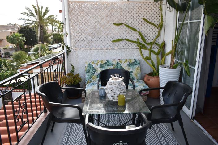 Image No.22-3 Bed Semi-Detached for sale