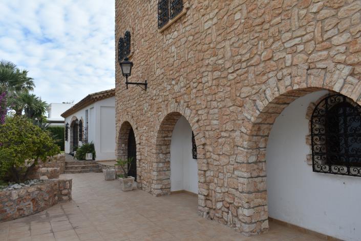 Image No.3-5 Bed Villa for sale