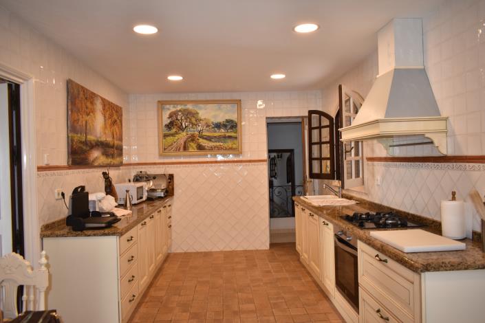 Image No.12-5 Bed Villa for sale