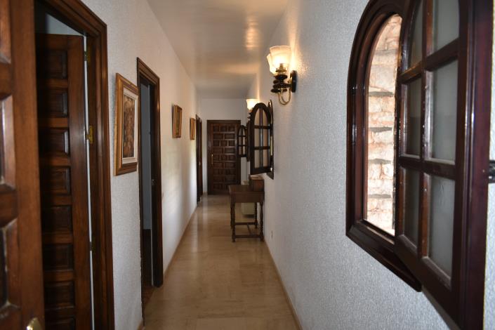 Image No.21-5 Bed Villa for sale