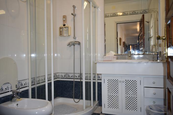 Image No.26-5 Bed Villa for sale