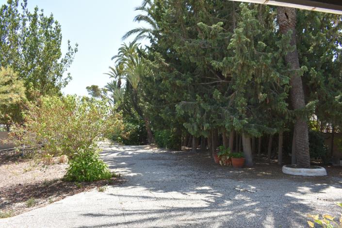 Image No.23-4 Bed Country House for sale