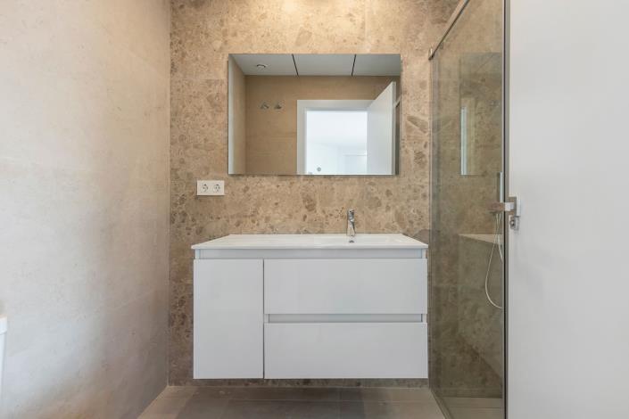 Image No.23-3 Bed Apartment for sale