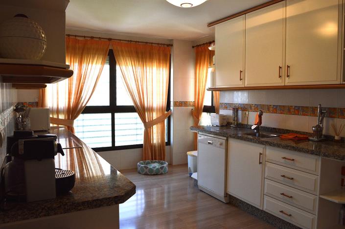Image No.10-3 Bed Apartment for sale