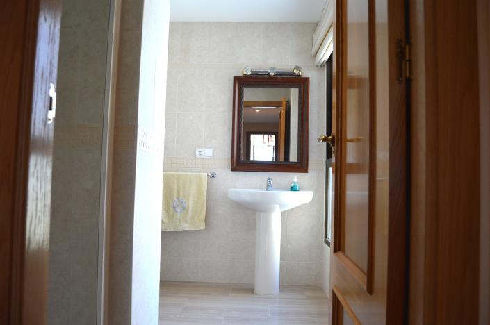 Image No.37-3 Bed Apartment for sale