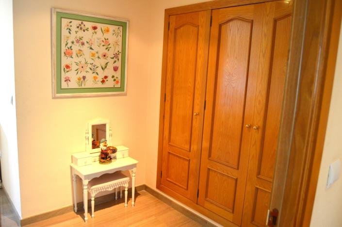 Image No.24-3 Bed Apartment for sale