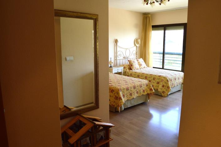 Image No.23-3 Bed Apartment for sale