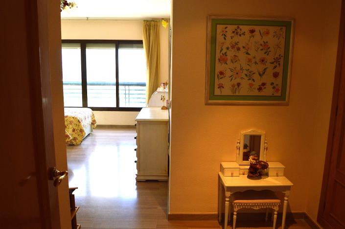 Image No.21-3 Bed Apartment for sale