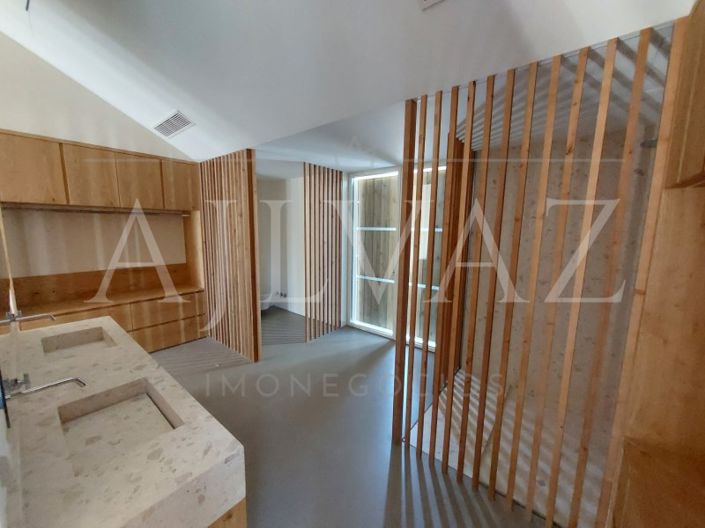 Image No.11-3 Bed House for sale