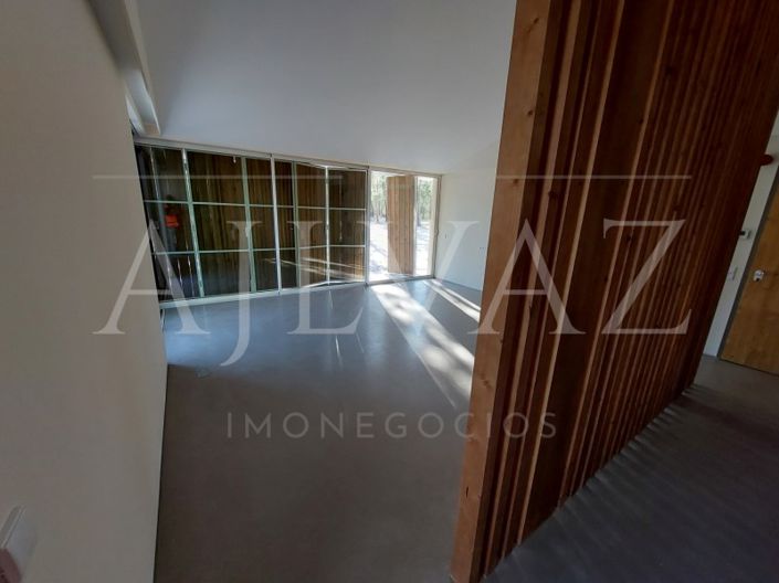 Image No.16-3 Bed House for sale