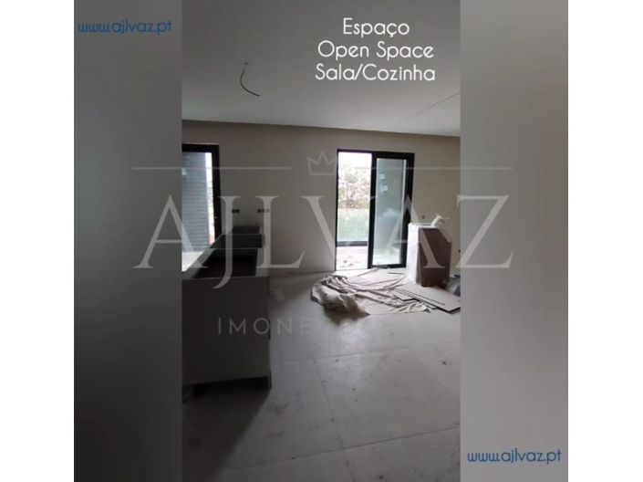 Image No.29-2 Bed Apartment for sale