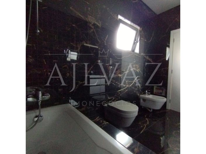 Image No.23-3 Bed House for sale