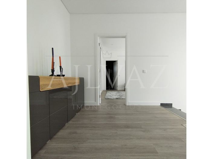 Image No.26-3 Bed House for sale