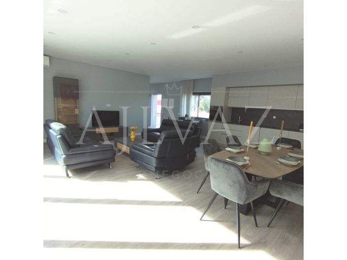 Image No.9-3 Bed House for sale