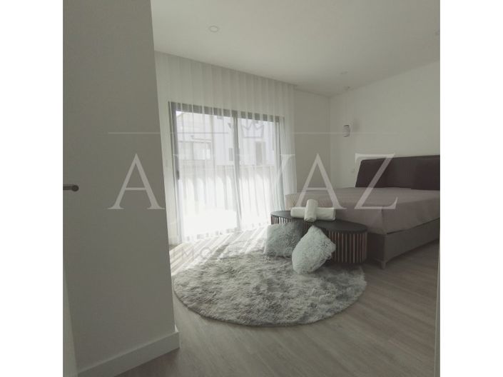 Image No.16-3 Bed House for sale