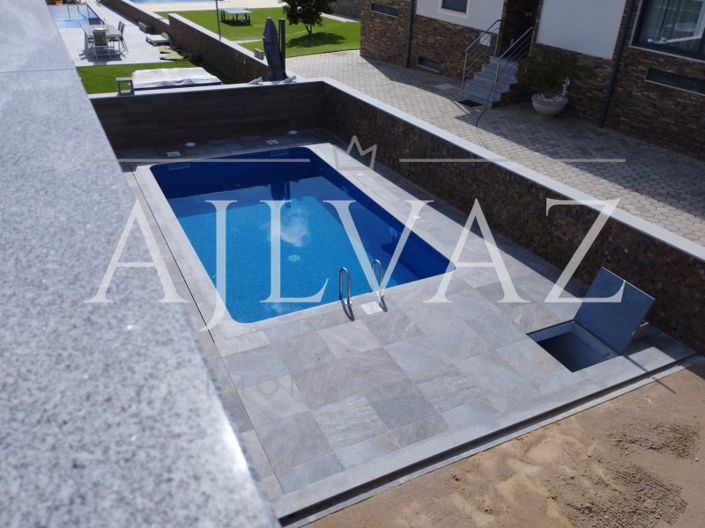 Image No.30-3 Bed House for sale