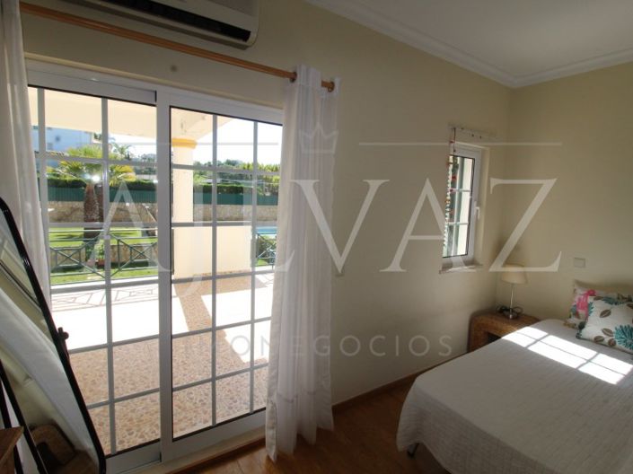 Image No.14-4 Bed House for sale