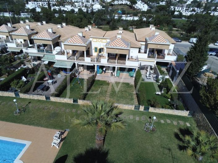 Image No.24-4 Bed House for sale