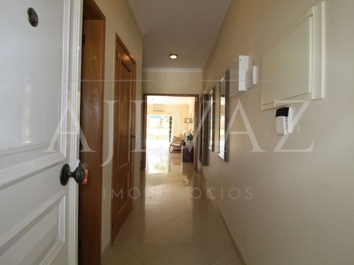 Image No.4-4 Bed House for sale